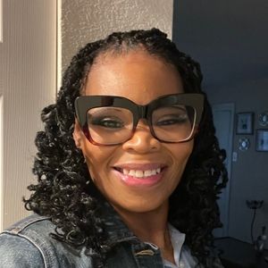 Meet your Posher, Tracie